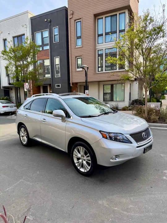 2011 Lexus RX 3rd Gen - Image 4 of 13