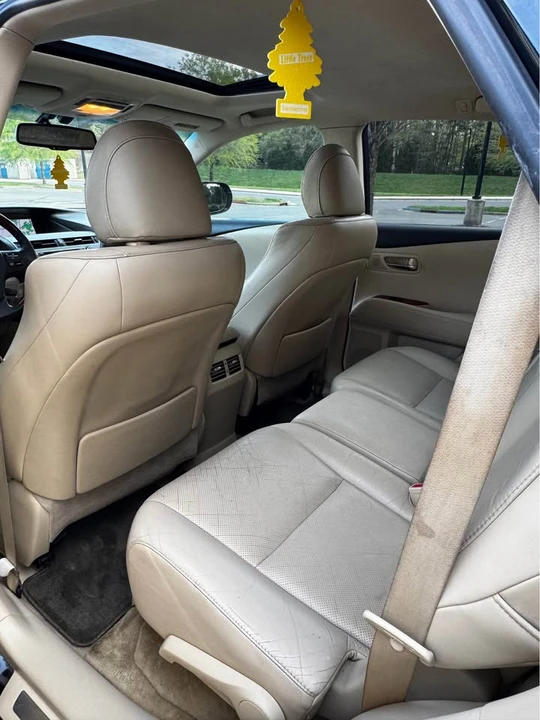 2011 Lexus RX 3rd Gen - Image 11 of 16