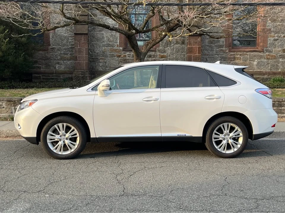 2011 Lexus RX 3rd Gen - Image 4 of 18