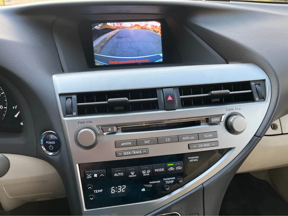 2011 Lexus RX 3rd Gen - Image 12 of 18