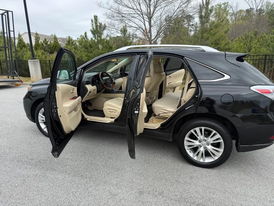 2011 Lexus RX 3rd Gen - Image 5 of 17