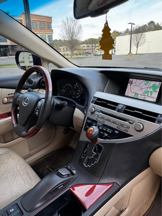 2011 Lexus RX 3rd Gen - Image 14 of 16