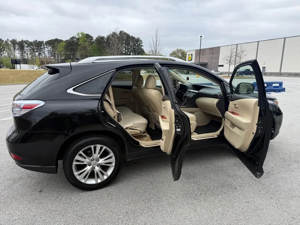 2011 Lexus RX 3rd Gen - Image 4 of 17