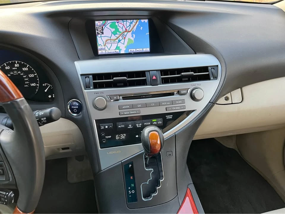 2011 Lexus RX 3rd Gen - Image 11 of 18