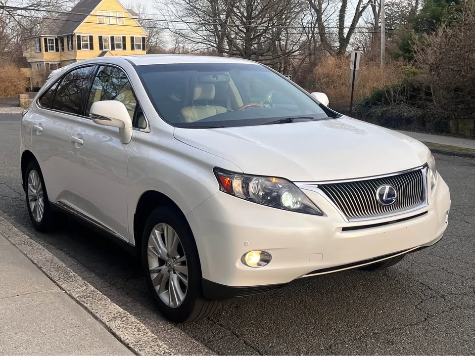 2011 Lexus RX 3rd Gen - Image 2 of 18