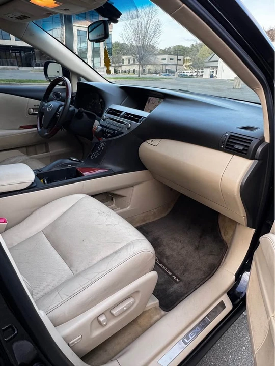 2011 Lexus RX 3rd Gen - Image 12 of 16