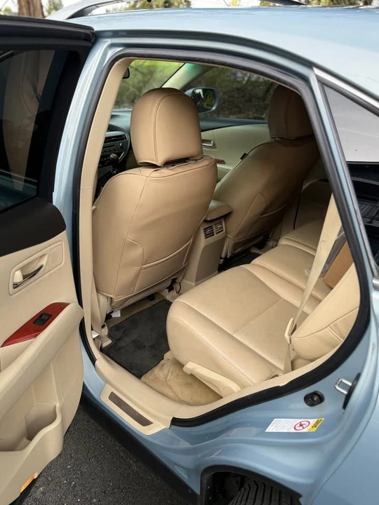 2011 Lexus RX 3rd Gen - Image 8 of 13