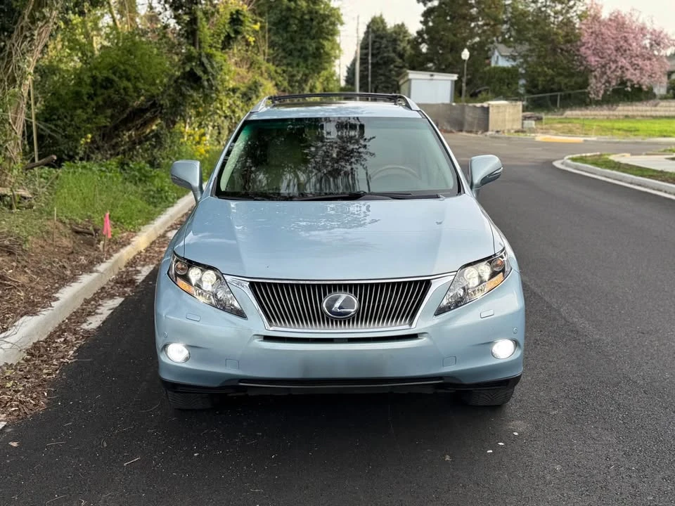2011 Lexus RX 3rd Gen - Image 2 of 13