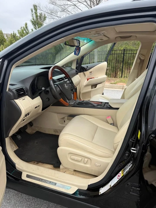 2011 Lexus RX 3rd Gen - Image 6 of 17