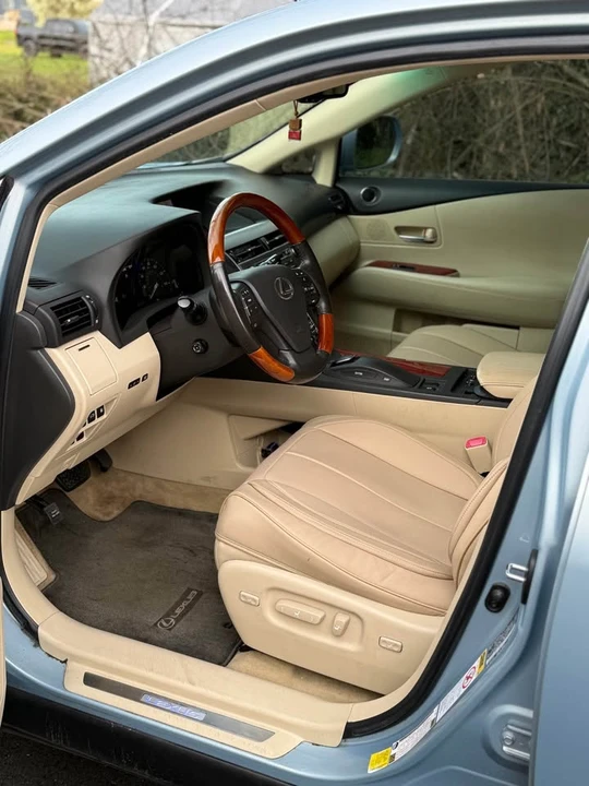 2011 Lexus RX 3rd Gen - Image 7 of 13