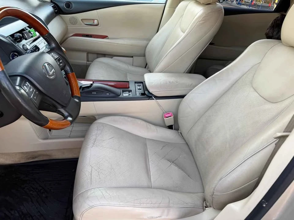 2011 Lexus RX 3rd Gen - Image 12 of 17