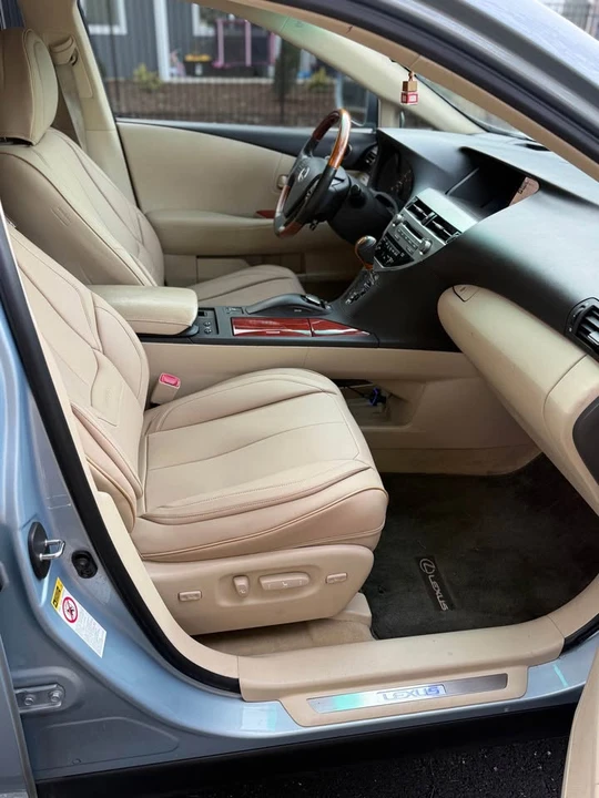 2011 Lexus RX 3rd Gen - Image 9 of 13