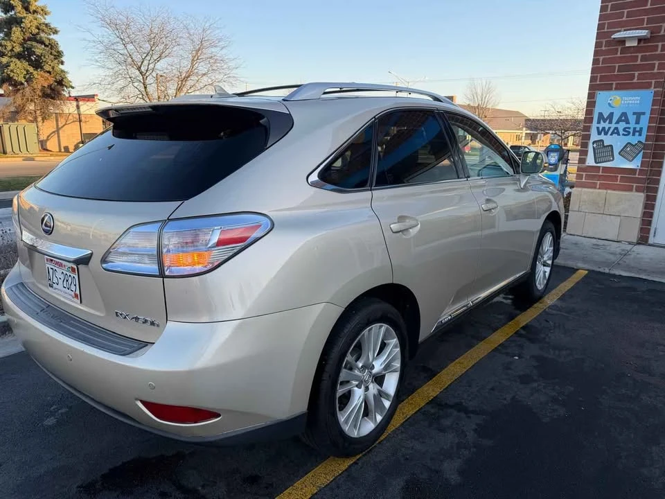 2011 Lexus RX 3rd Gen - Image 15 of 17