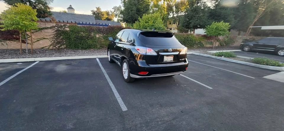 2011 Lexus RX 3rd Gen - Image 8 of 12
