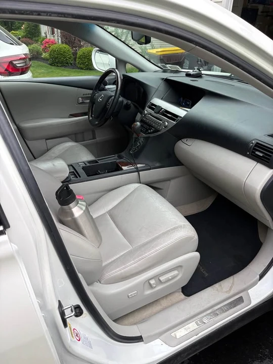 2011 Lexus RX 3rd Gen - Image 6 of 7