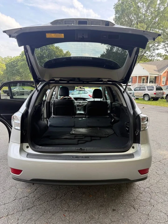 2011 Lexus RX 3rd Gen - Image 12 of 19
