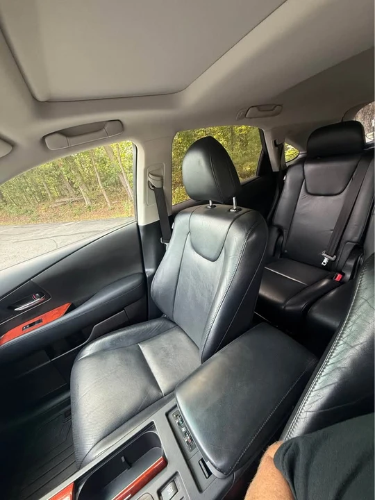 2011 Lexus RX 3rd Gen - Image 18 of 19
