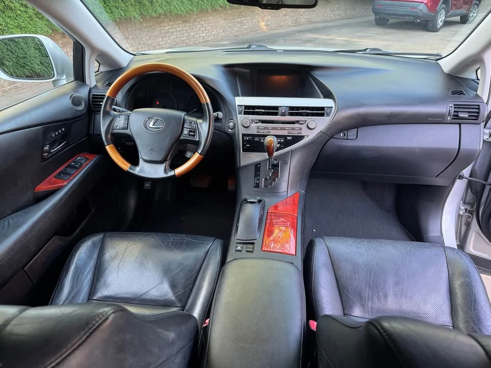 2011 Lexus RX 3rd Gen - Image 6 of 10