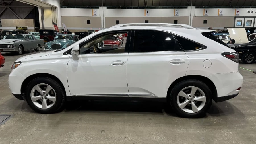 2011 Lexus RX 3rd Gen - Image 2 of 8