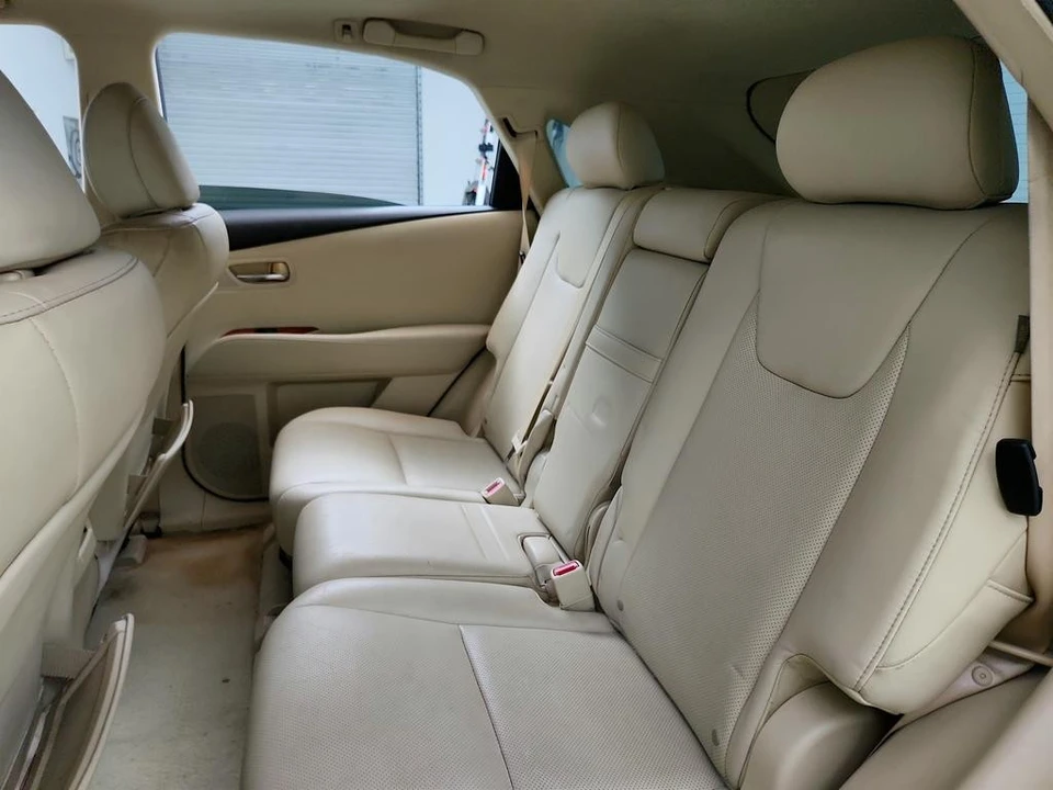 2011 Lexus RX 3rd Gen - Image 22 of 31