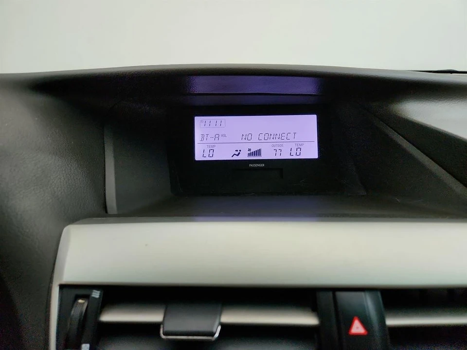 2011 Lexus RX 3rd Gen - Image 19 of 31