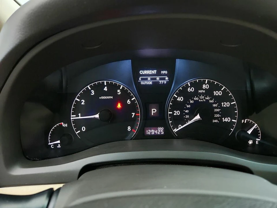 2011 Lexus RX 3rd Gen - Image 16 of 31