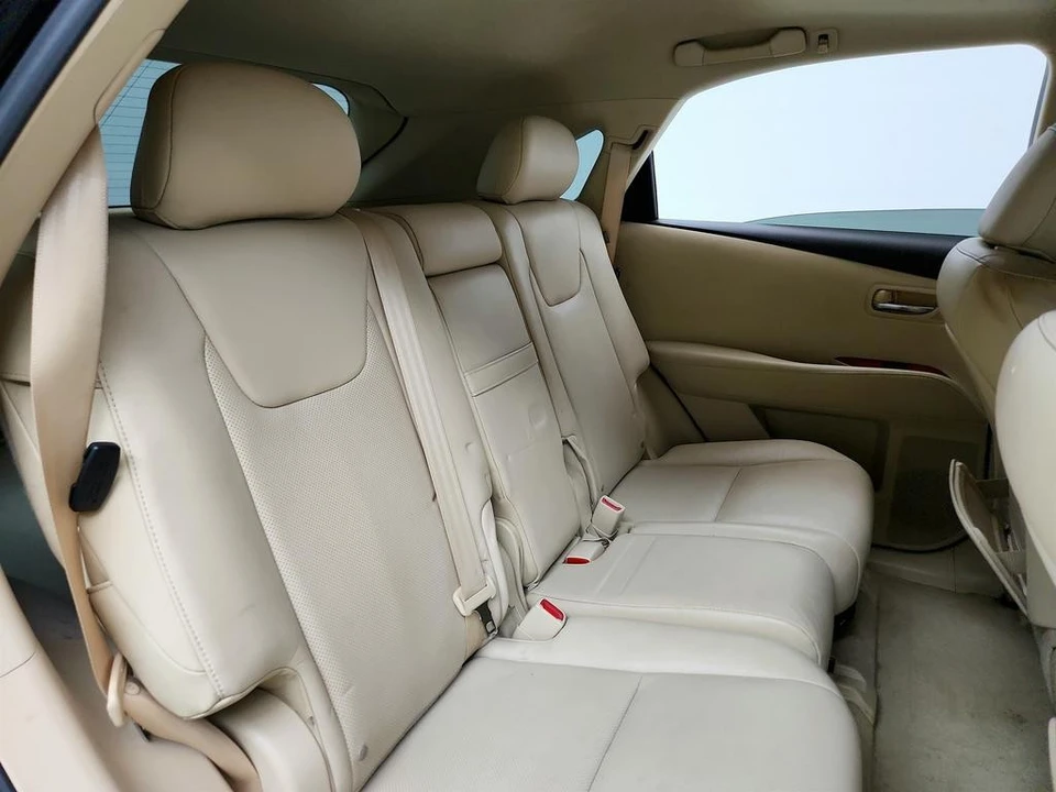 2011 Lexus RX 3rd Gen - Image 27 of 31