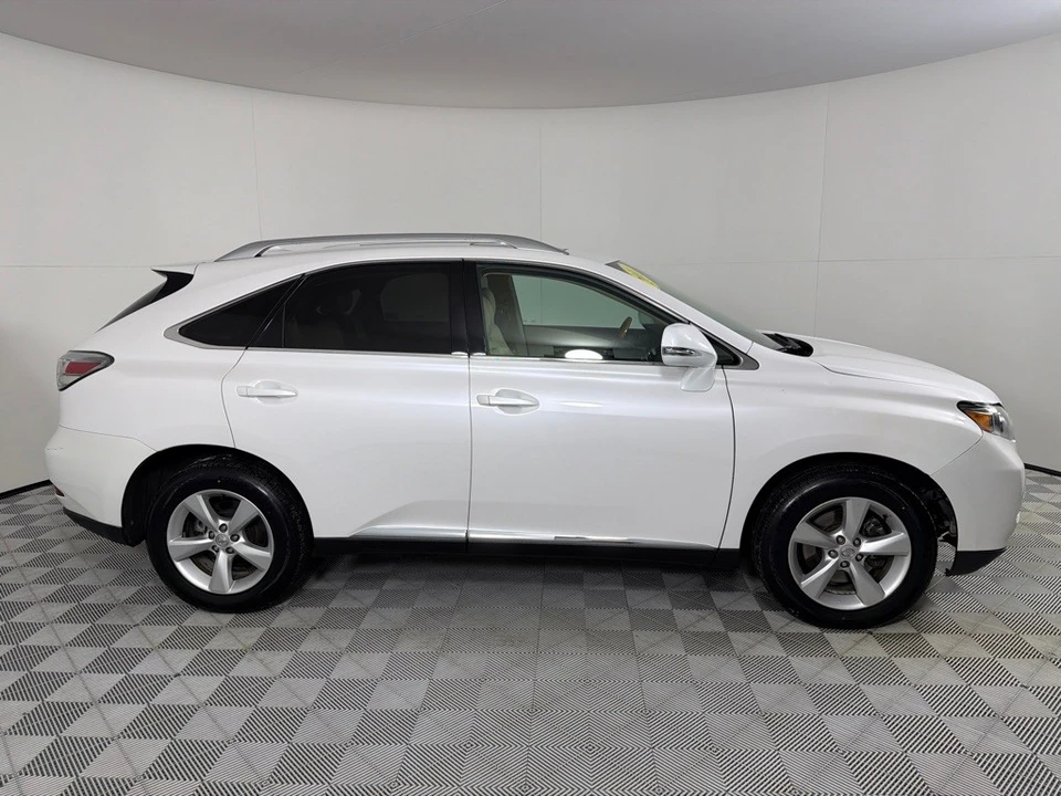 2011 Lexus RX 3rd Gen - Image 4 of 12
