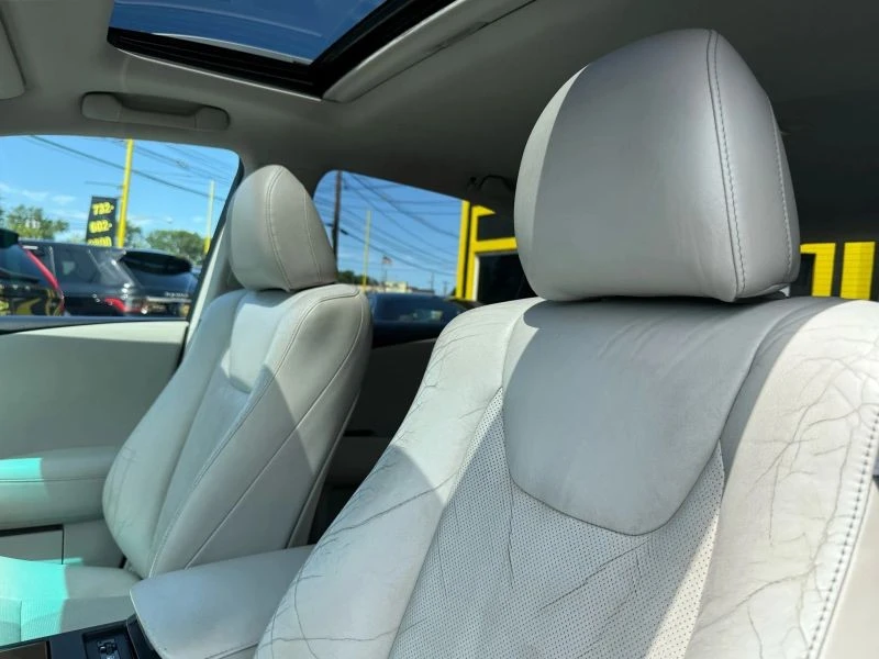 2011 Lexus RX 3rd Gen - Image 10 of 12