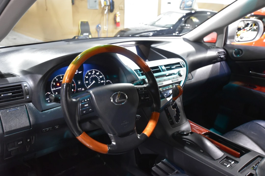 2011 Lexus RX 3rd Gen - Image 17 of 21