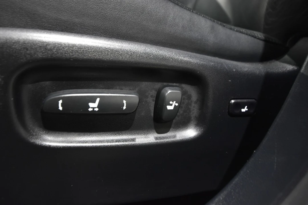 2011 Lexus RX 3rd Gen - Image 14 of 21