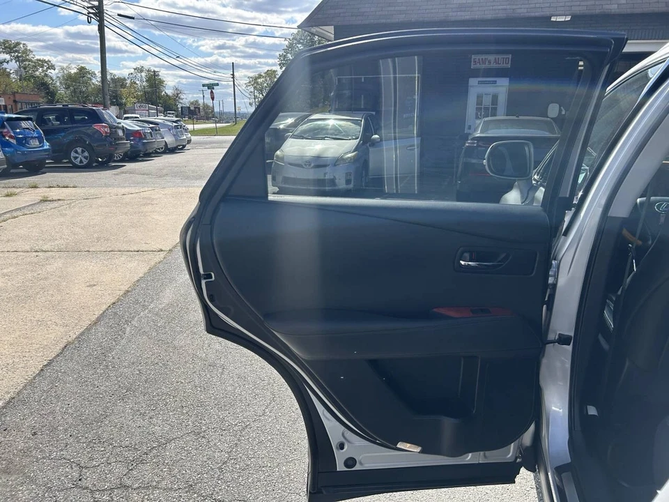 2011 Lexus RX 3rd Gen - Image 15 of 21