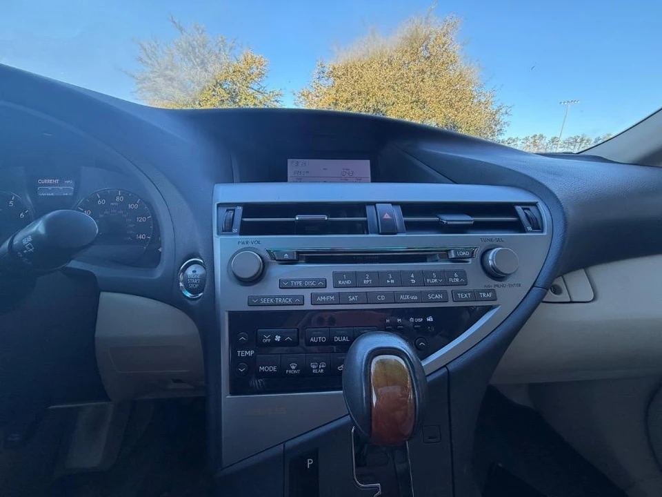 2011 Lexus RX 3rd Gen - Image 15 of 21