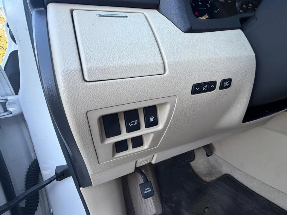 2011 Lexus RX 3rd Gen - Image 10 of 21