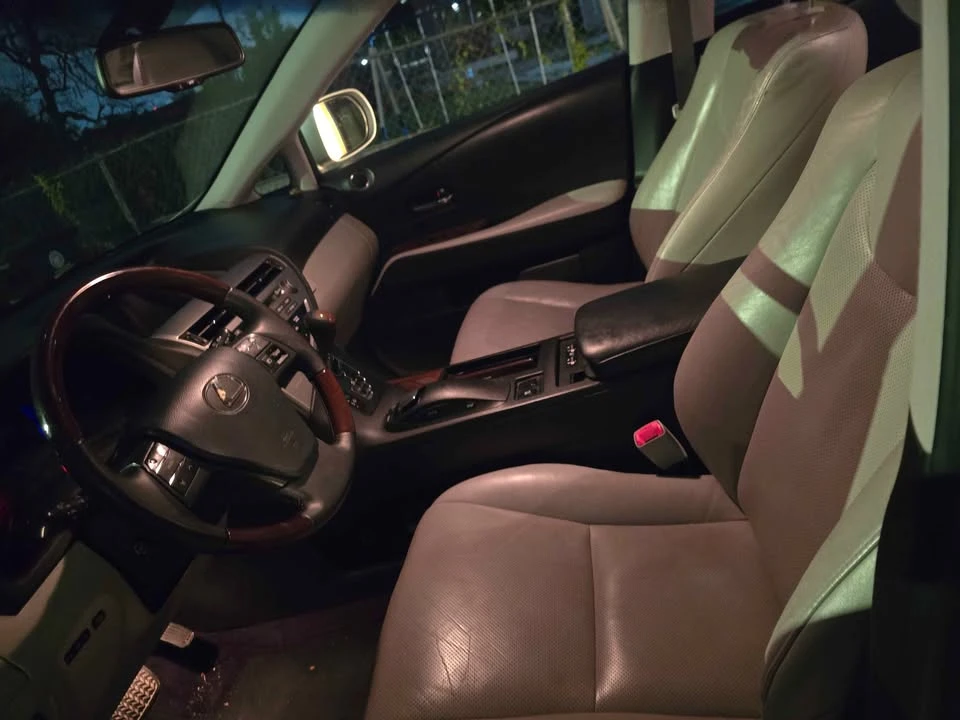 2011 Lexus RX 3rd Gen - Image 5 of 8
