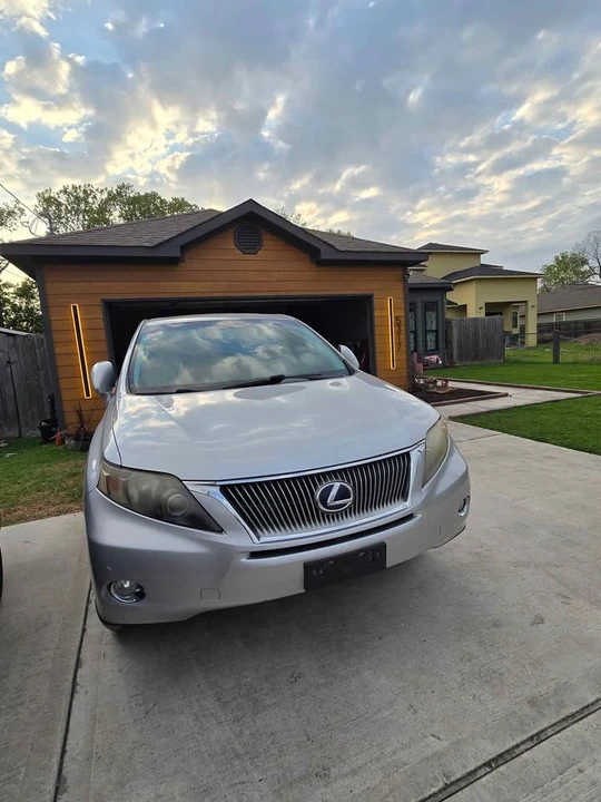 2011 Lexus RX 3rd Gen - Image 2 of 8