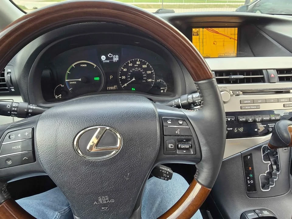 2011 Lexus RX 3rd Gen - Image 4 of 8