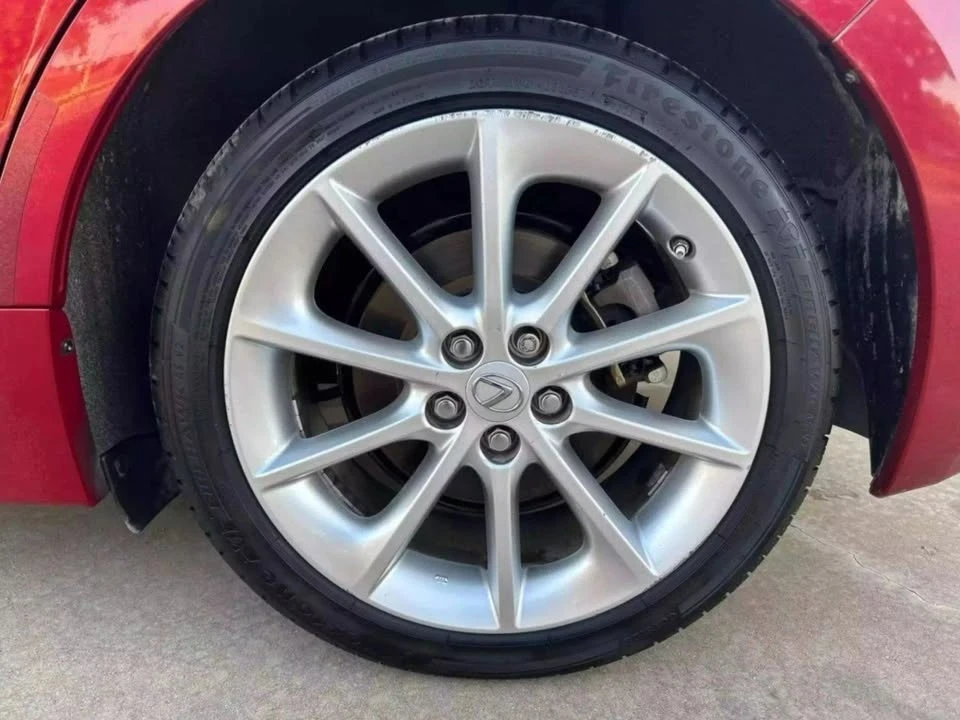 2011 Lexus CT - Image 9 of 20