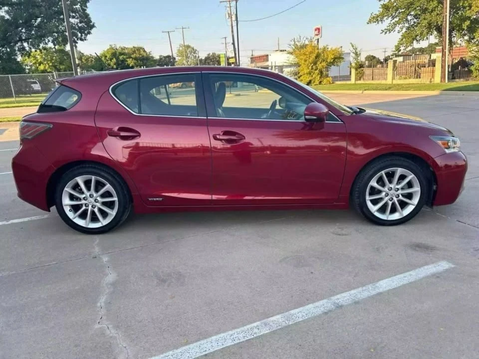 2011 Lexus CT - Image 4 of 20
