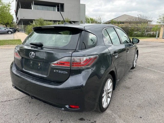 2011 Lexus CT - Image 11 of 20