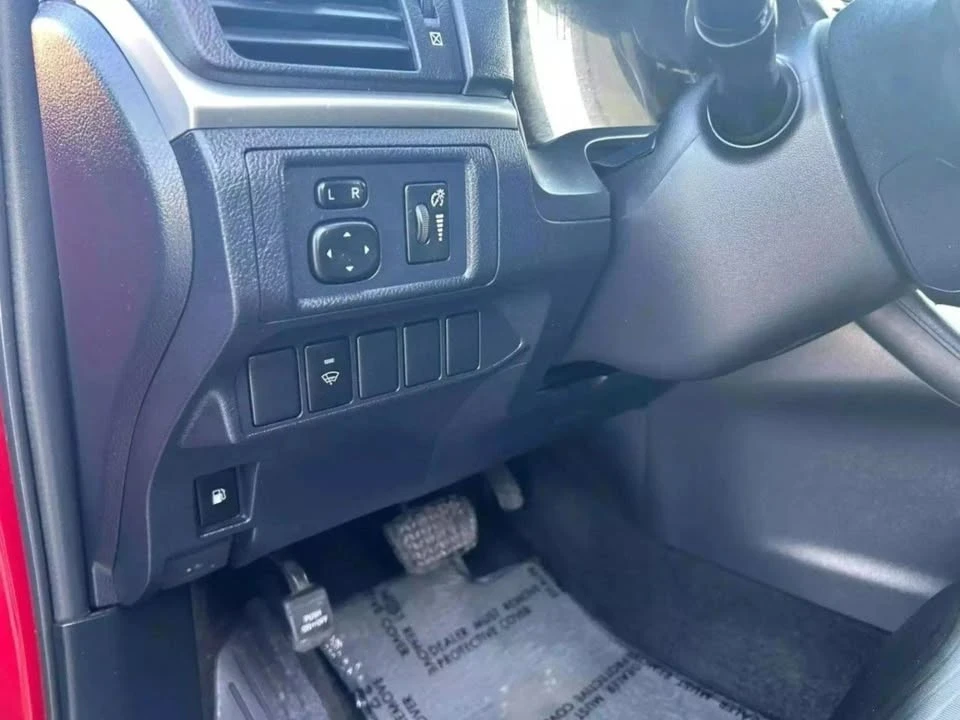 2011 Lexus CT - Image 16 of 20