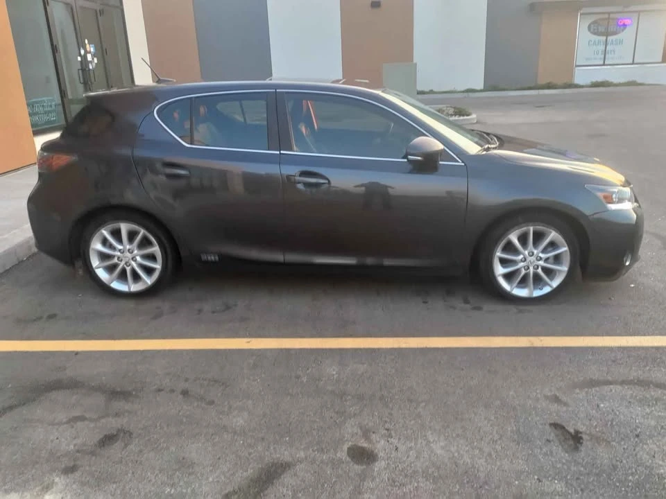 2011 Lexus CT - Image 6 of 12