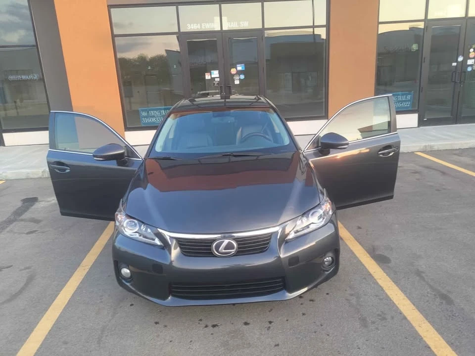 2011 Lexus CT - Image 3 of 12