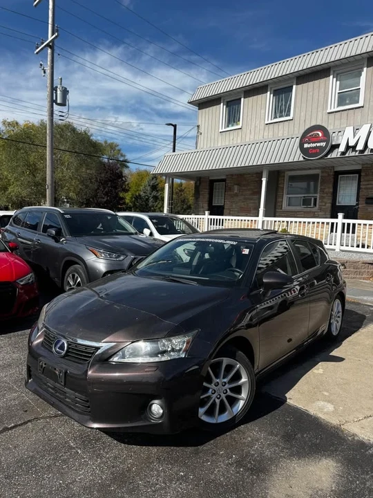 2011 Lexus CT - Image 2 of 20