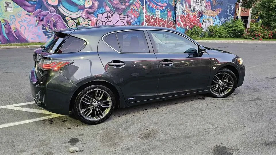 2011 Lexus CT - Image 2 of 7