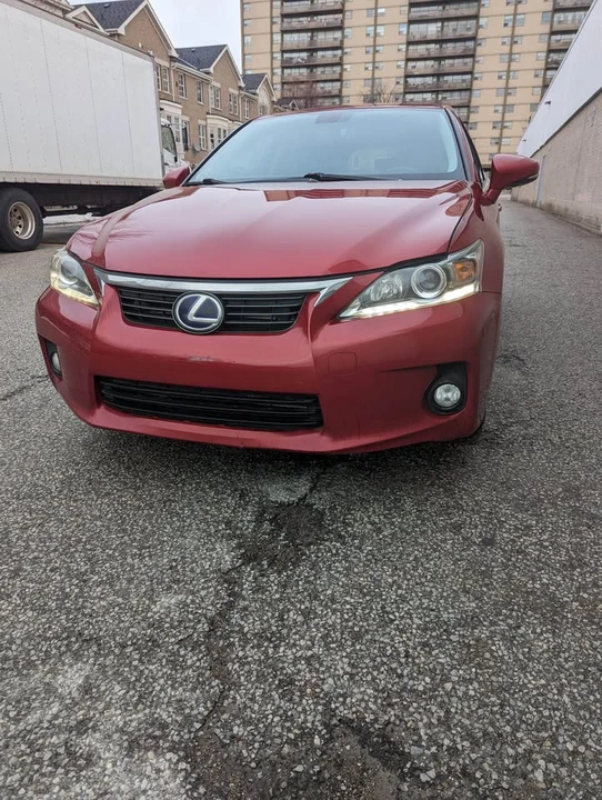 2011 Lexus CT - Image 5 of 8
