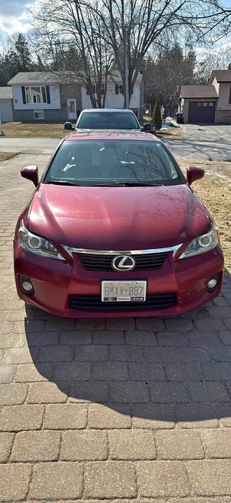 2011 Lexus CT - Image 2 of 10