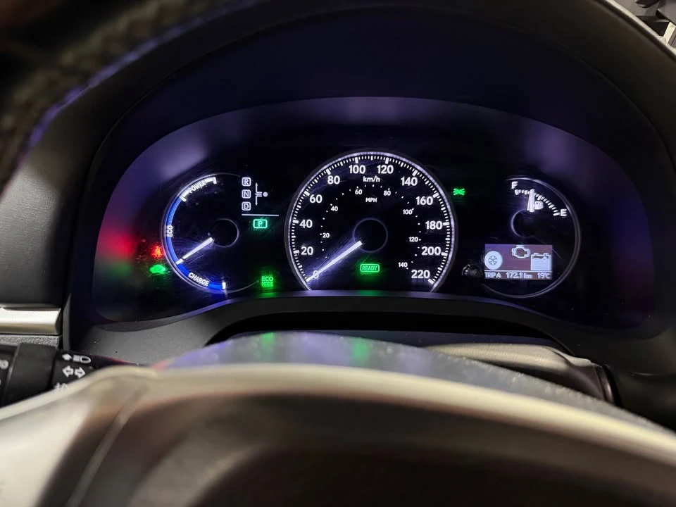 2011 Lexus CT - Image 13 of 20