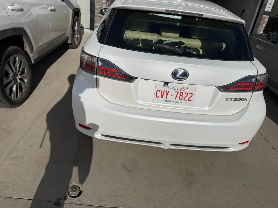 2011 Lexus CT - Image 6 of 20