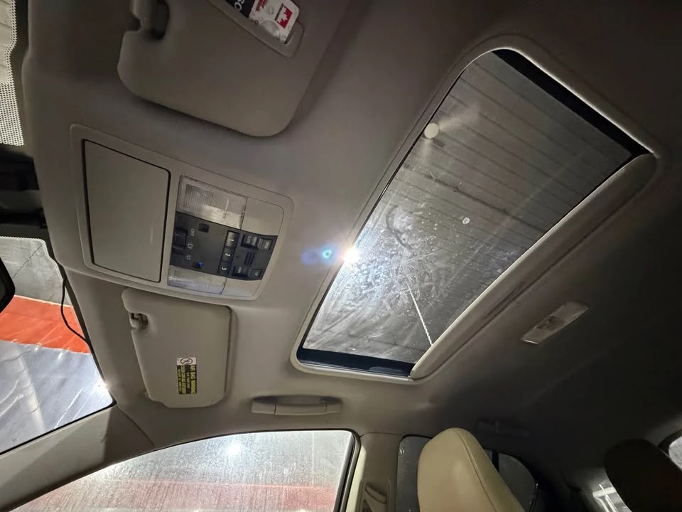 2011 Lexus CT - Image 14 of 20